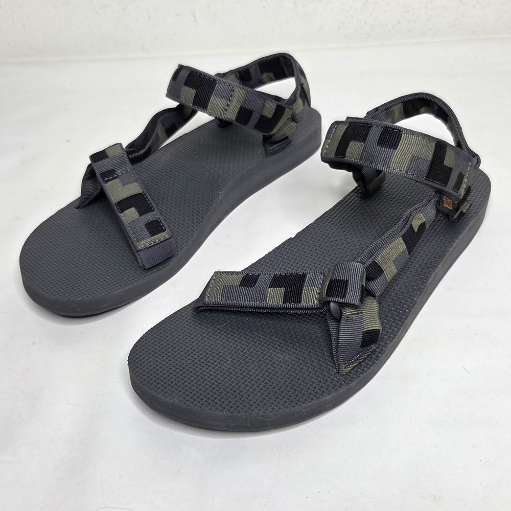 Teva NWOB Original Universal Sandals Mens 11 Retro Shapes Gray Outdoor Gorpcore